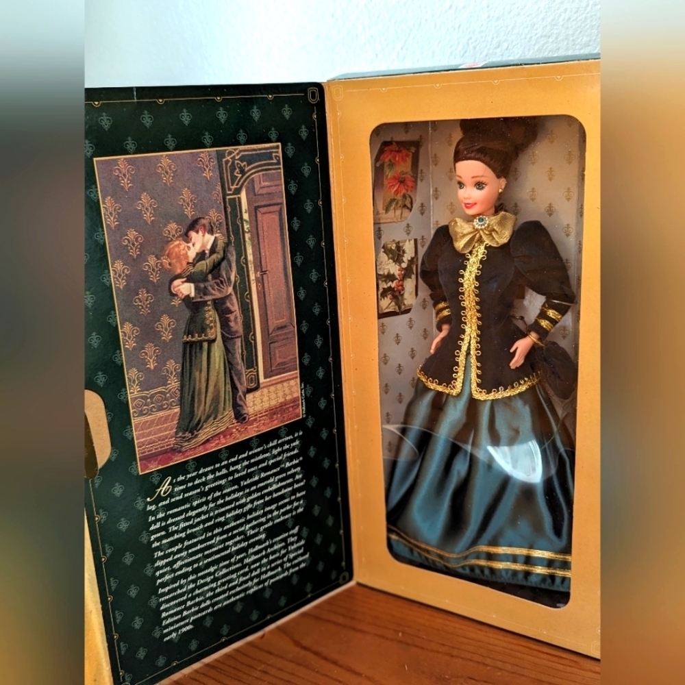 Yuletide Romance Barbie Doll, Hallmark Special Edition 1996, 15621